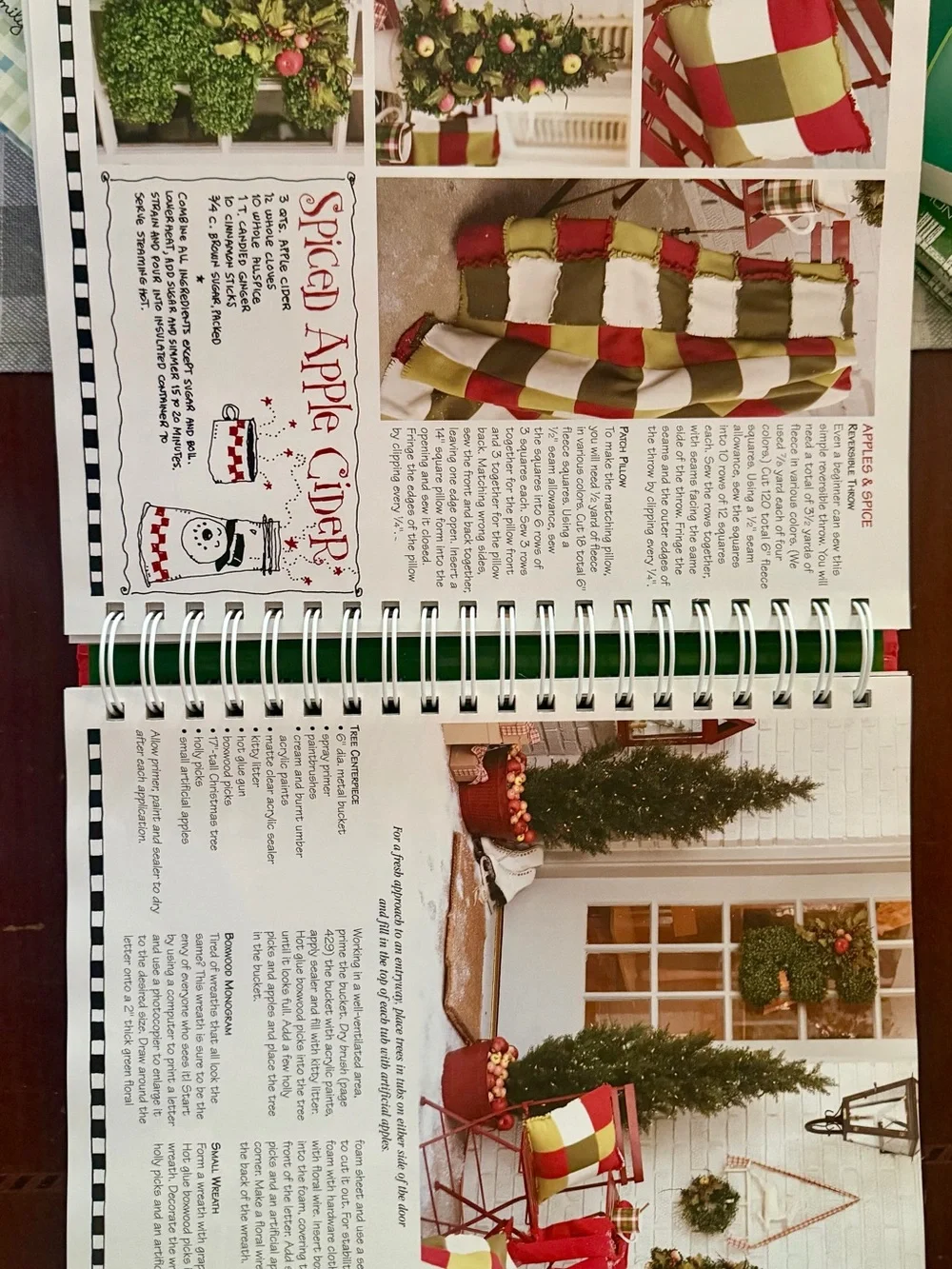 Gooseberry Patch Cookbook Lot of 3 Keepsake Cookbook+Christmas Book 3+ more